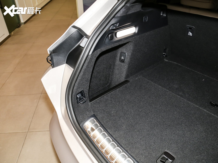 2023εET5T 75kWh Touring