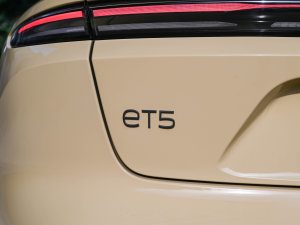 2023100kWh Touring (x)(ji)^