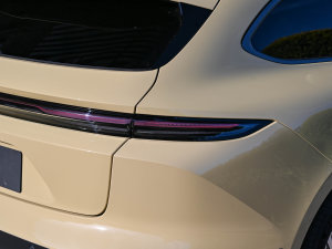 2023100kWh Touring (x)(ji)^