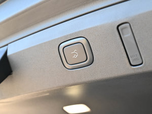 2023100kWh Touring g