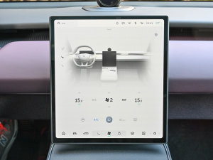 2023100kWh Touring {{