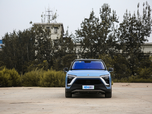 2018款355km 基准版 7座 整体外观