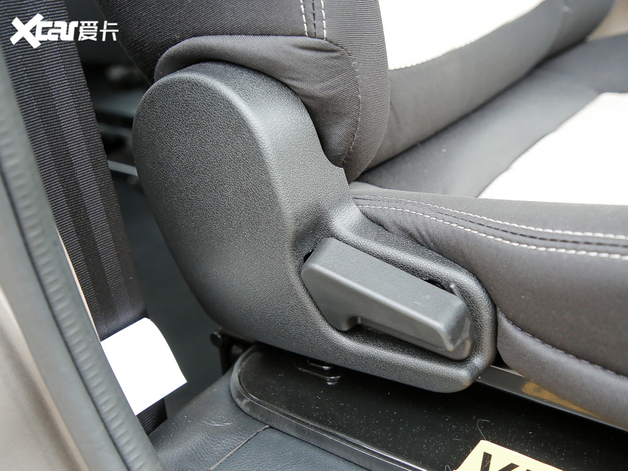 2021���Խ��V5 ��ؔ�� 1.5L ���m��