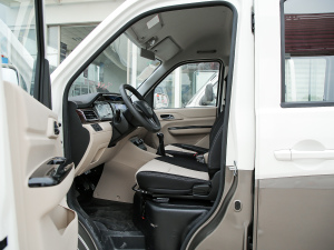 2021���M(j��n)���� 1.6L ���m�� ǰ�ſ��g