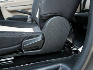 2021���M���� 1.6L ���A�� ���{������{��