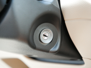 2021���M���� 1.6L ���A�� �п؅^