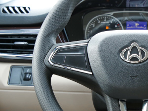 2021���M���� 1.6L ���A�� �п؅^