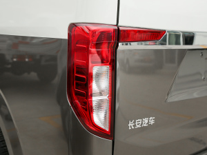 2021����ؔ�� 1.5L ���m�� β��