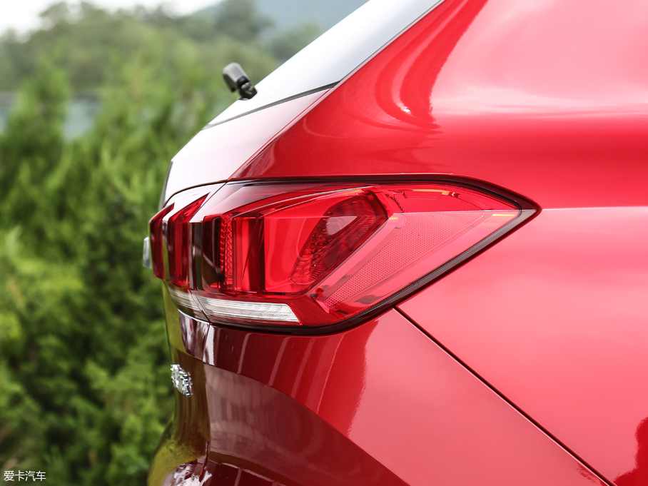 2018κ VV6 2.0T Ş V