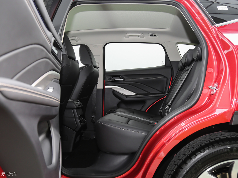 2018κ VV6 2.0T Ş V