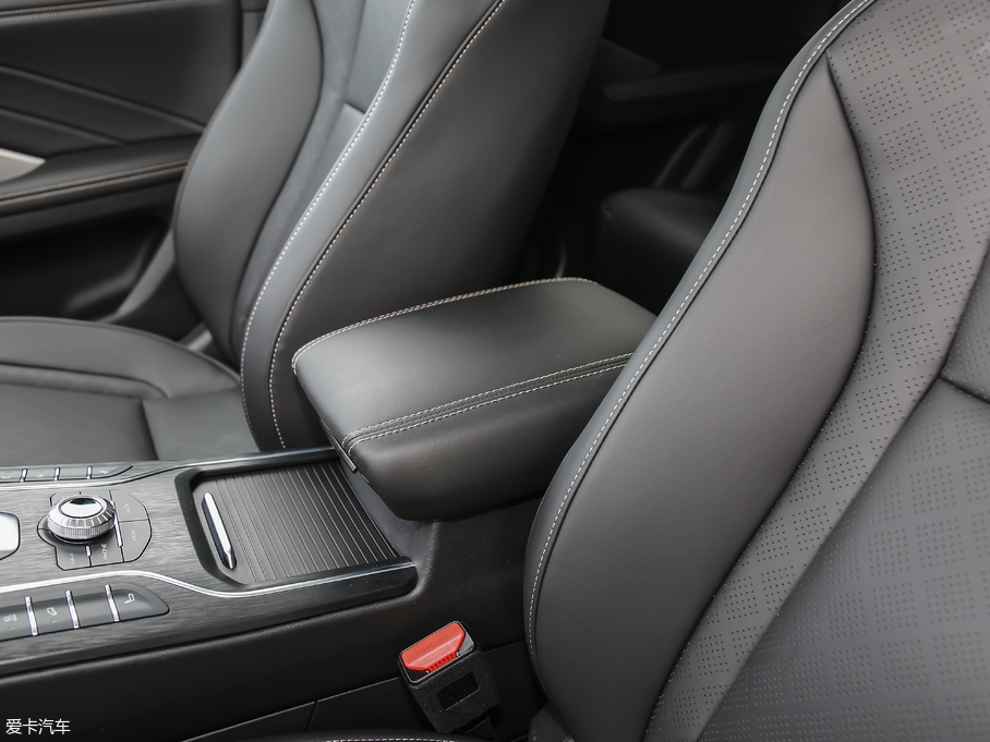 2018κ VV6 2.0T Ş V