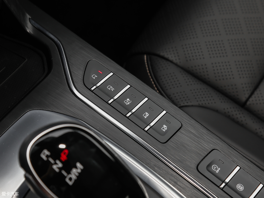 2018κ VV6 2.0T Ş V