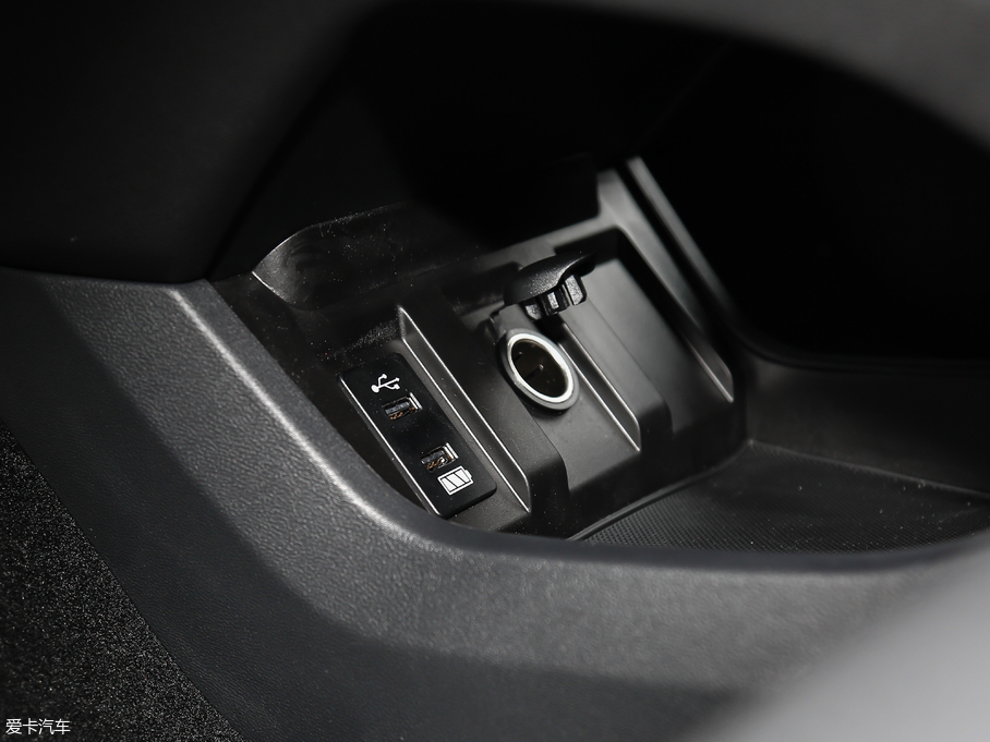 2018κ VV6 2.0T (q)Ş V