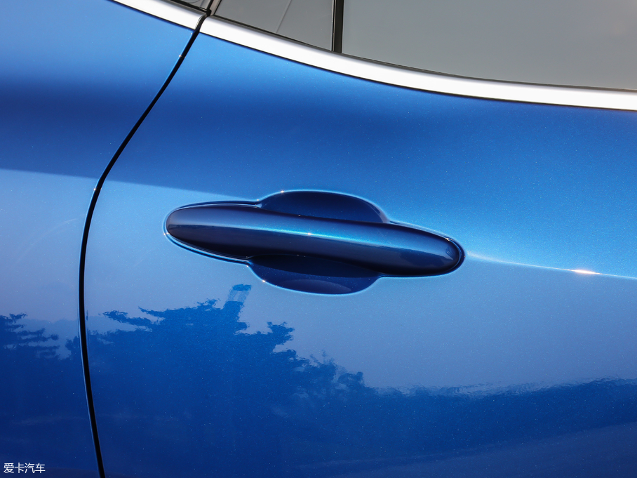 2018κ VV6 2.0T Ş V