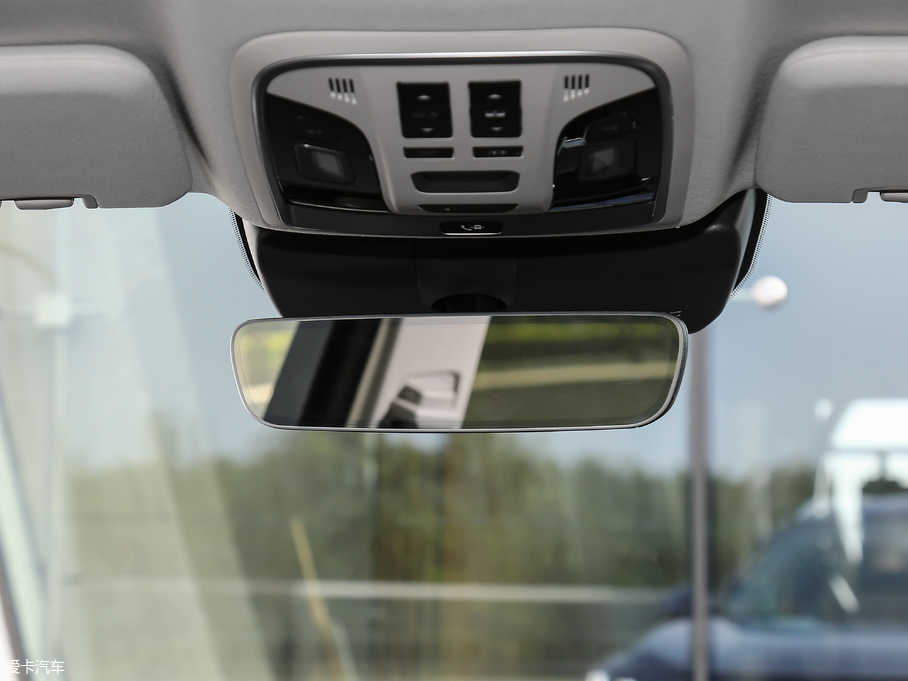 2018κ VV6 2.0T Ş V