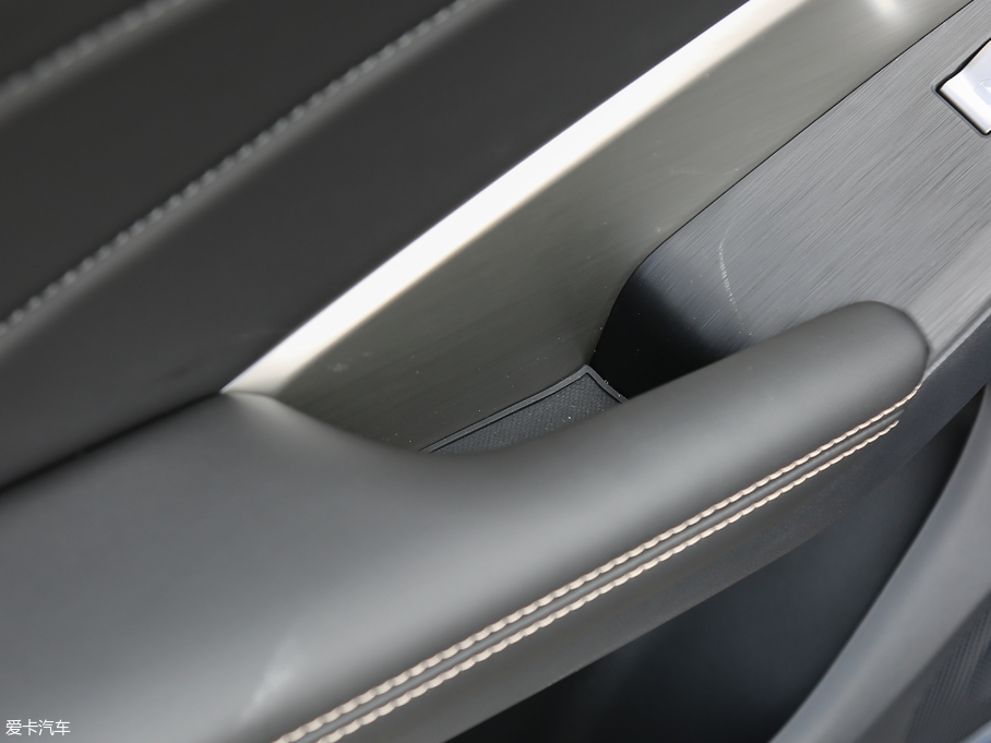 2018κ VV6 2.0T Ş V