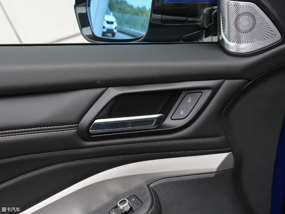 2018κ VV6 2.0T Ş V