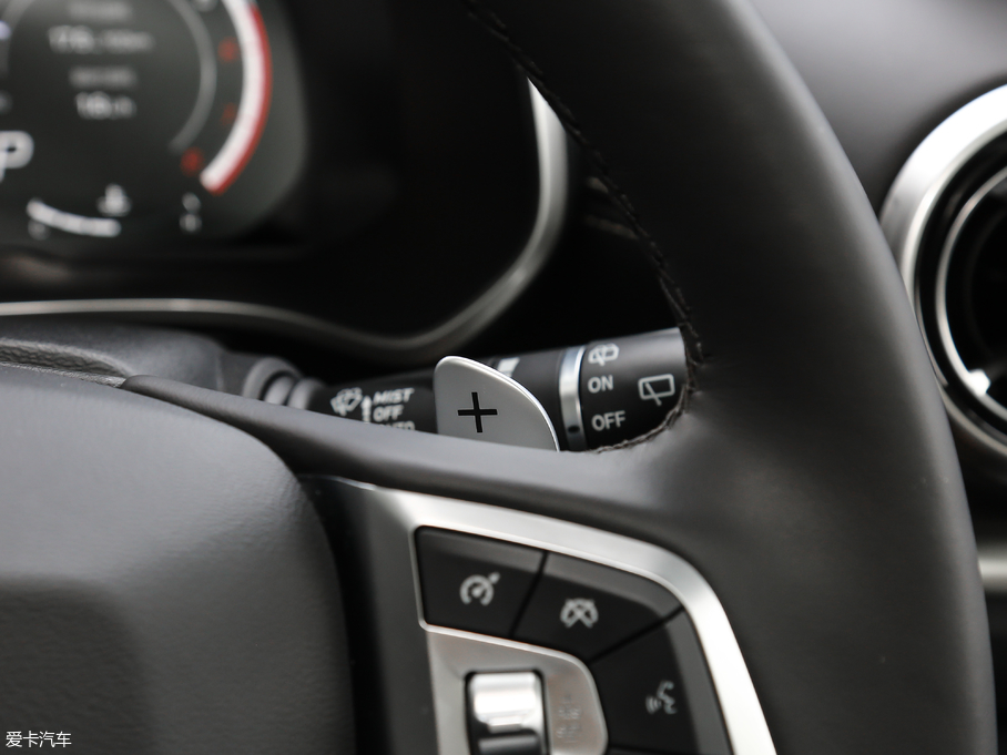 2018κ VV6 2.0T Ş V