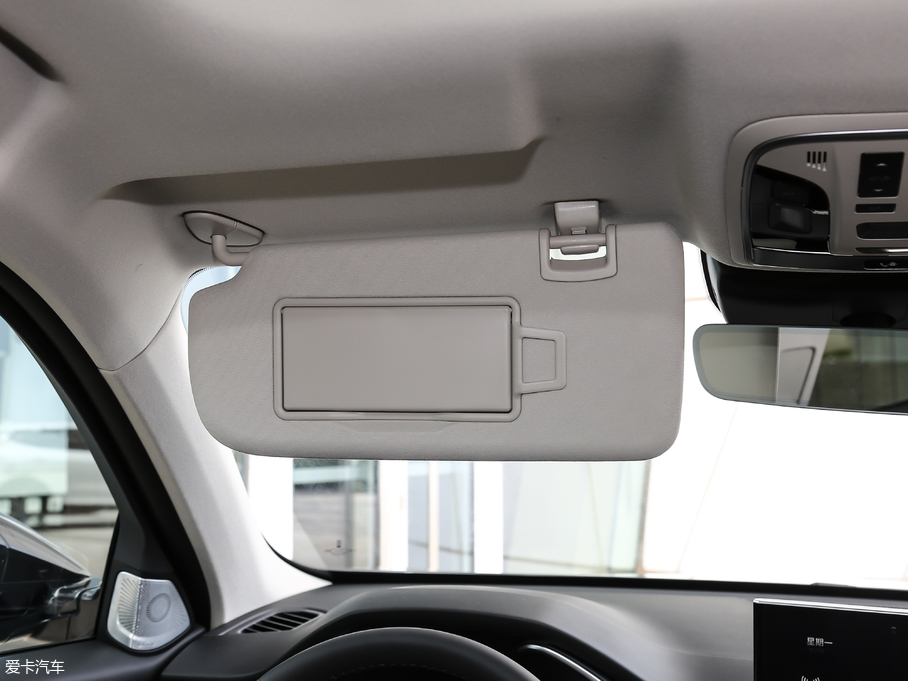 2018κ VV6 2.0T Ş V