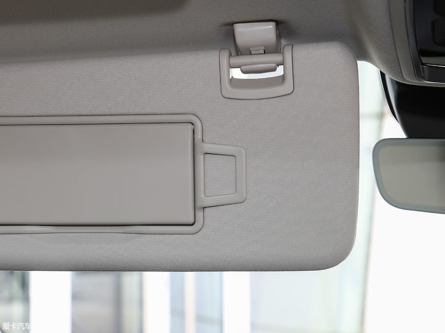 2018κ VV6 2.0T Ş V