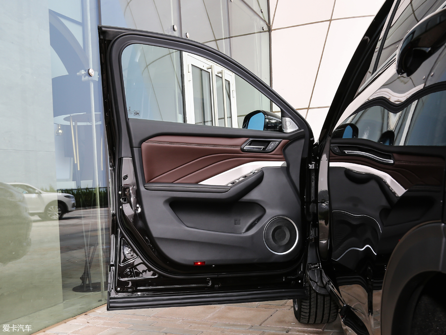 2018κ VV6 2.0T Ş V