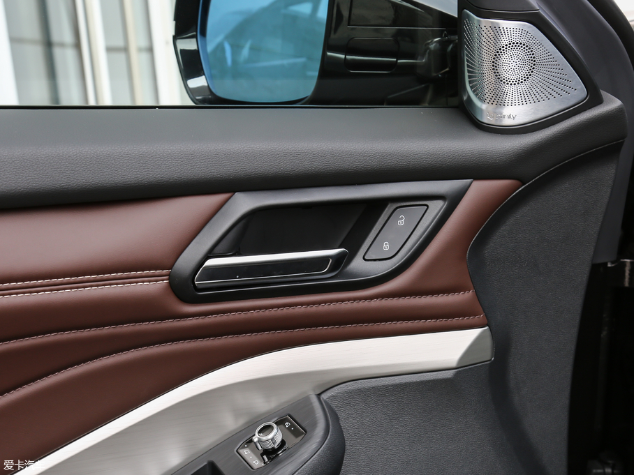 2018κ VV6 2.0T Ş V