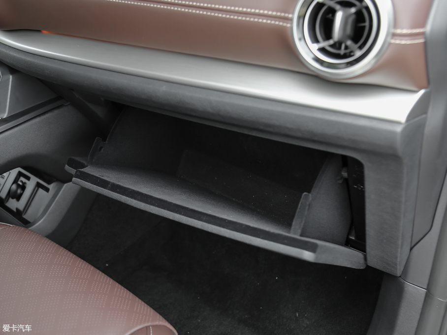 2018κ VV6 2.0T Ş V