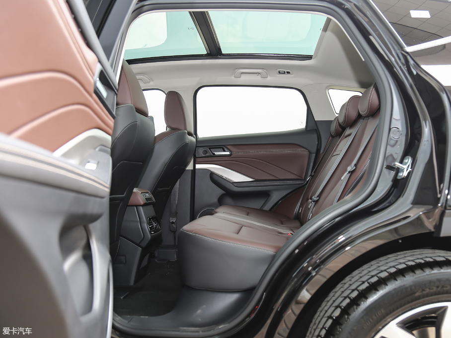 2018κ VV6 2.0T Ş V