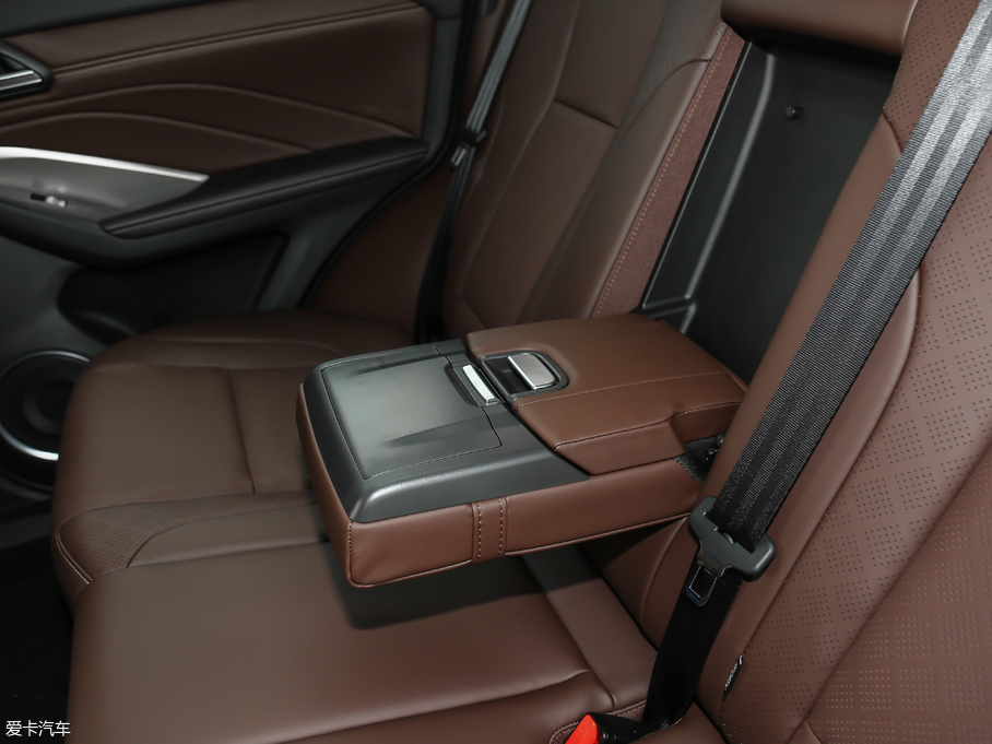 2018κ VV6 2.0T Ş V