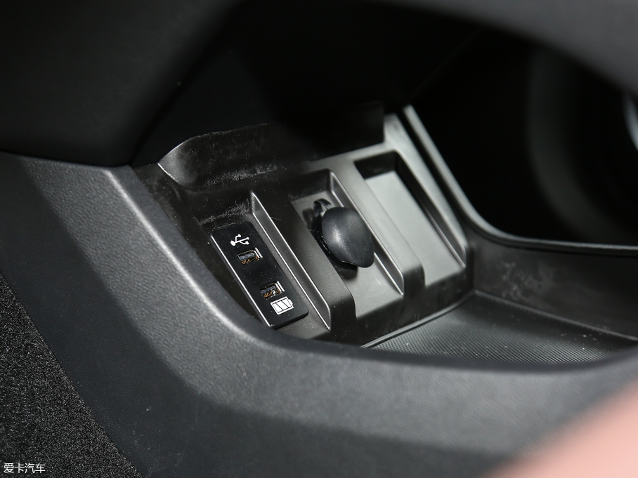 2018κ VV6 2.0T (q)Ş V