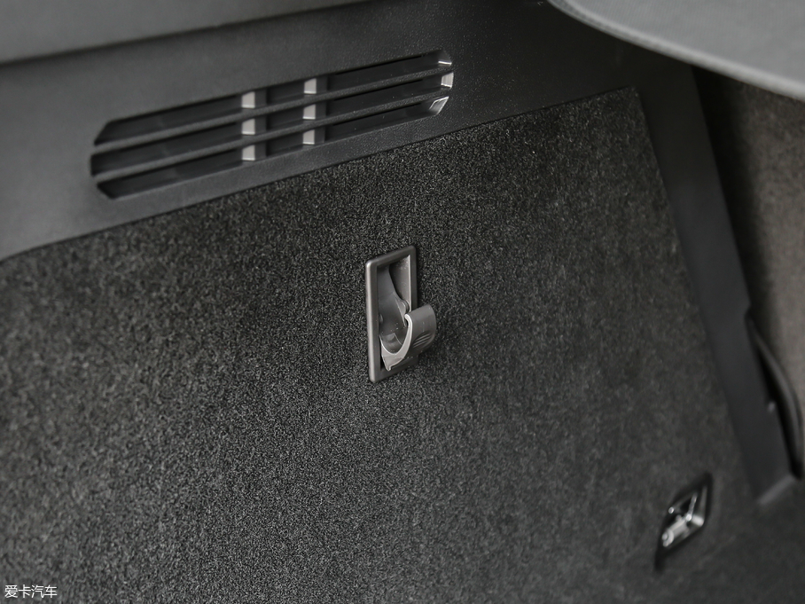 2018κ VV6 2.0T Ş V