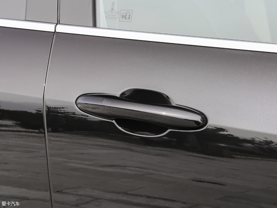 2018κ VV6 2.0T Ş V