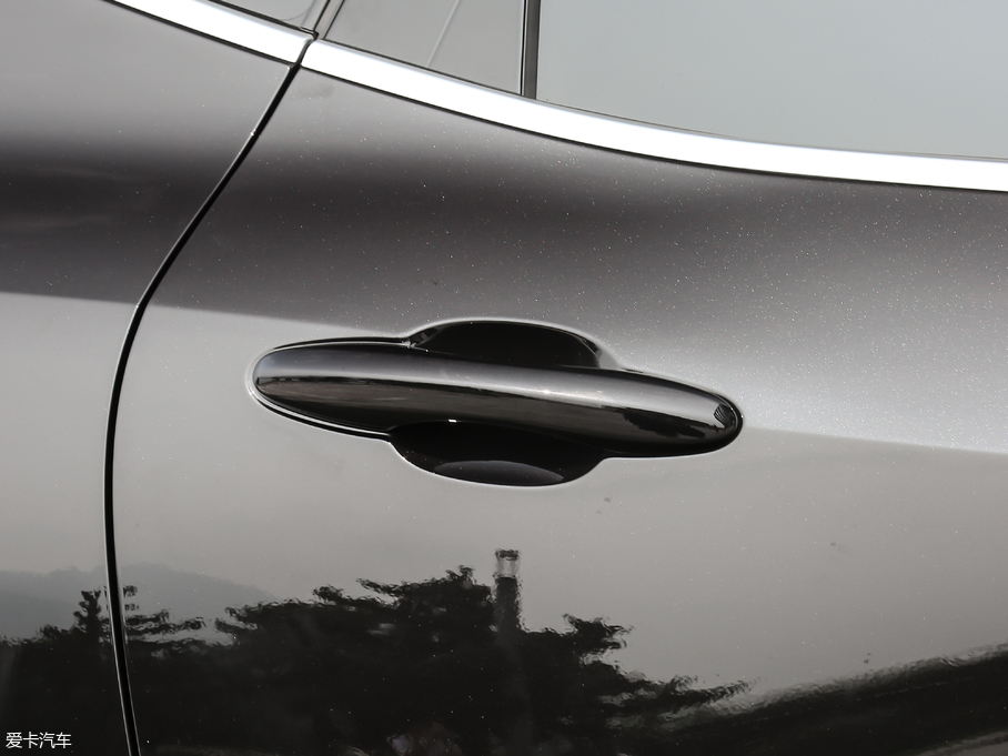 2018κ VV6 2.0T Ş V