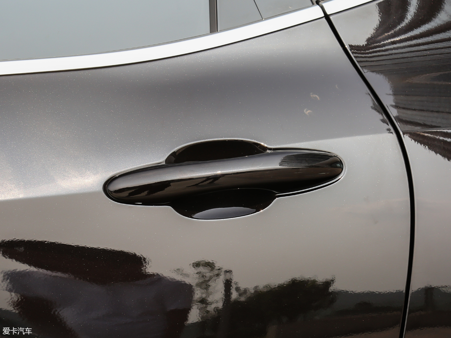 2018κ VV6 2.0T Ş V