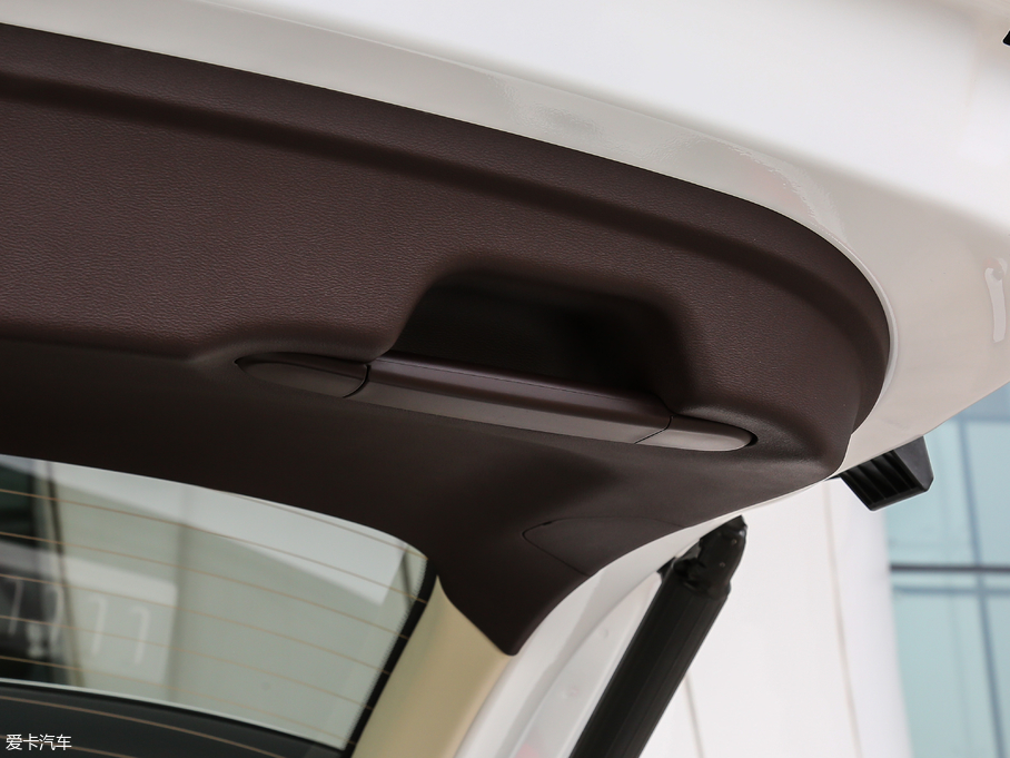 2018κ VV6 2.0T Ş V