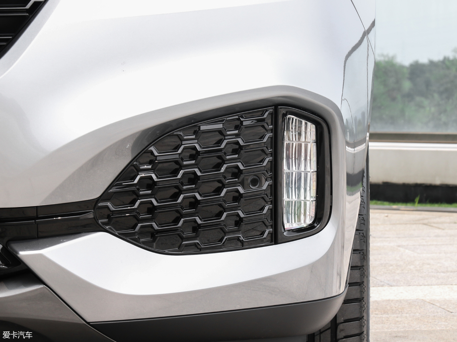 2018κ VV6 2.0T Ş V