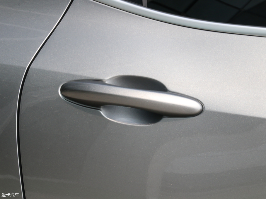 2018κ VV6 2.0T Ş V