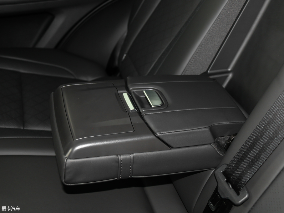 2018κ VV6 2.0T Ş V