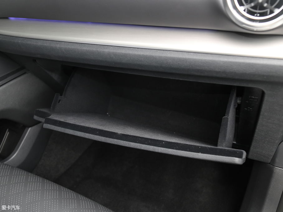 2018κ VV6 2.0T Ş V