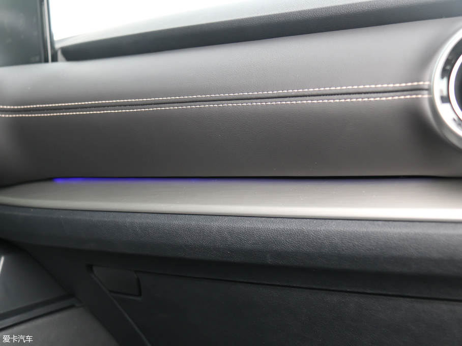 2018κ VV6 2.0T Ş V