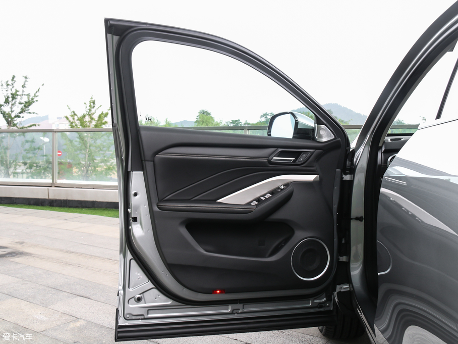 2018κ VV6 2.0T Ş V