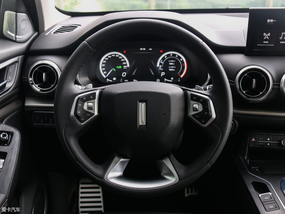 2018κ VV6 2.0T Ş V