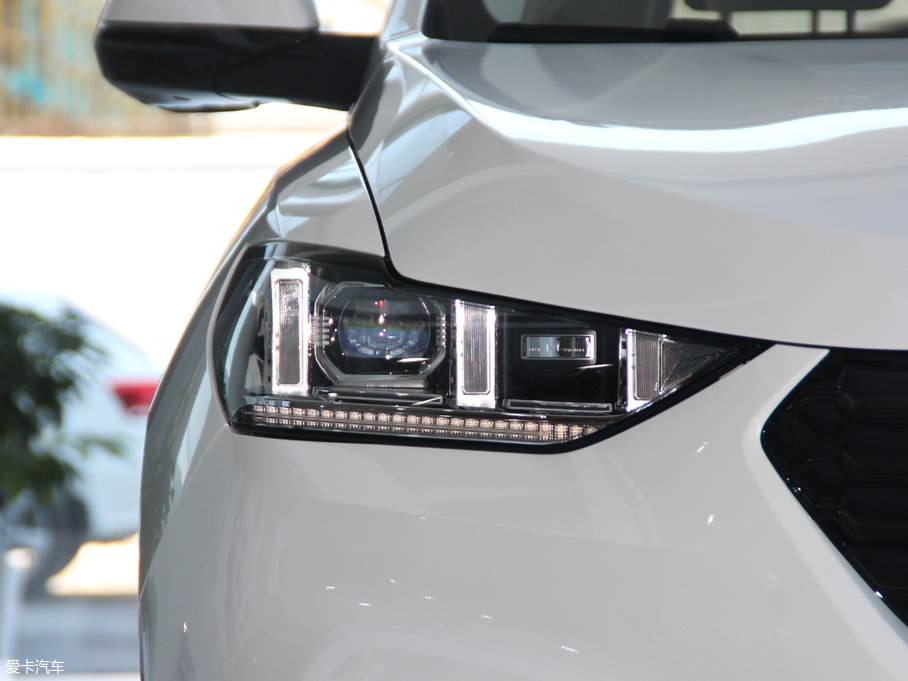 2018κ VV6 2.0T 򌳬 V