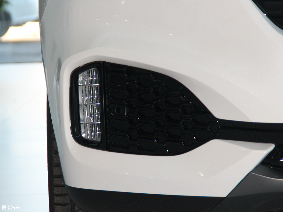 2018κ VV6 2.0T 򌳬 V