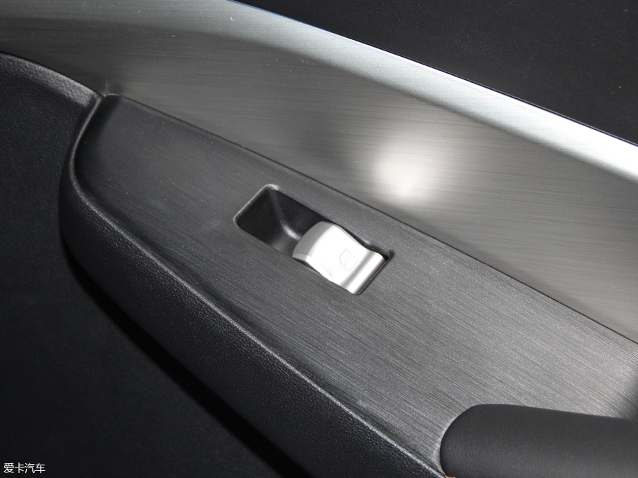 2018κ VV6 2.0T 򌳬 V