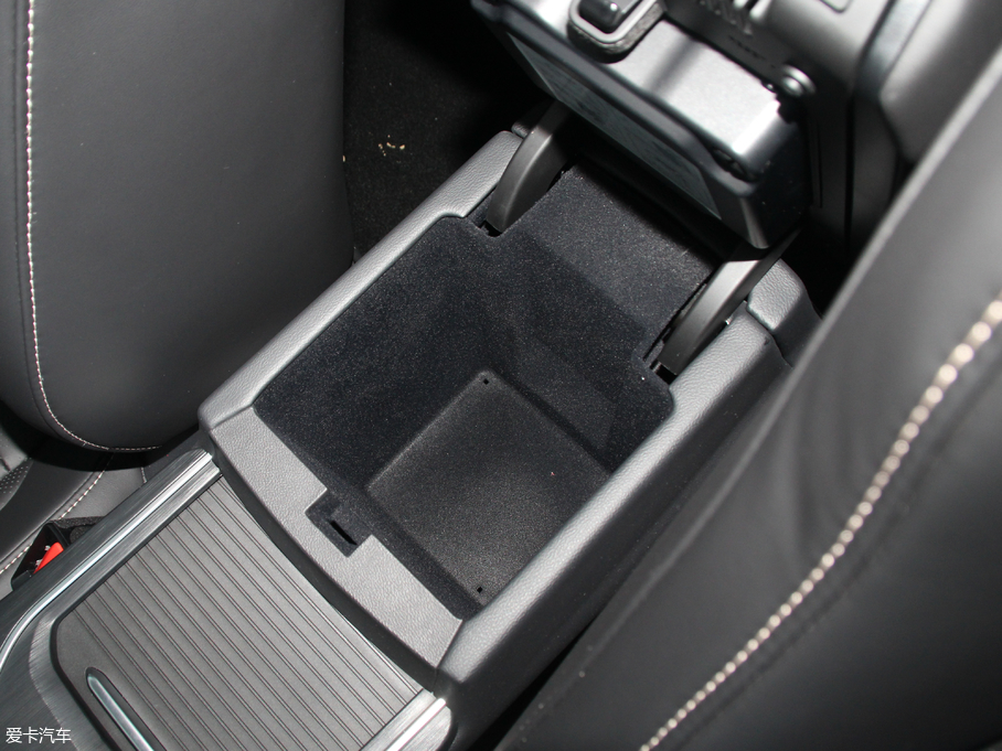 2018κ VV6 2.0T 򌳬 V