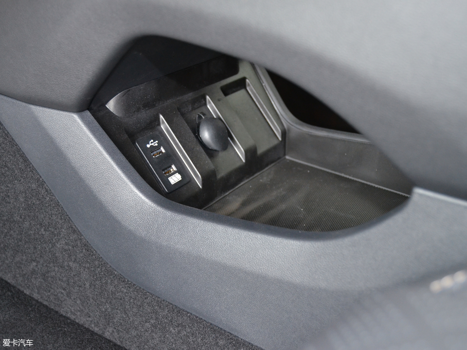 2018κ VV6 2.0T Ş V