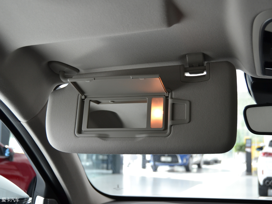 2018κ VV6 2.0T Ş V