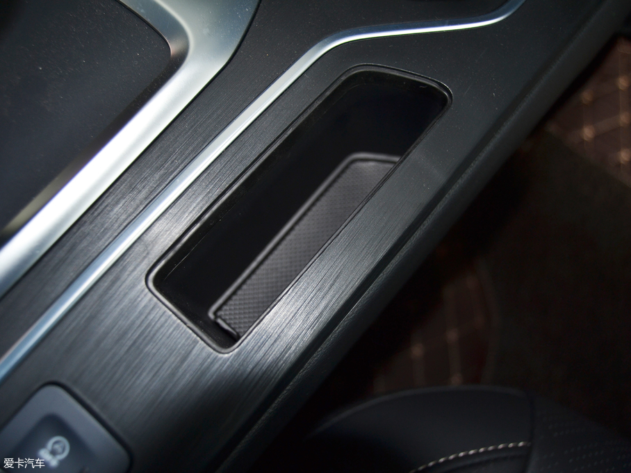 2018κ VV6 2.0T Ş V