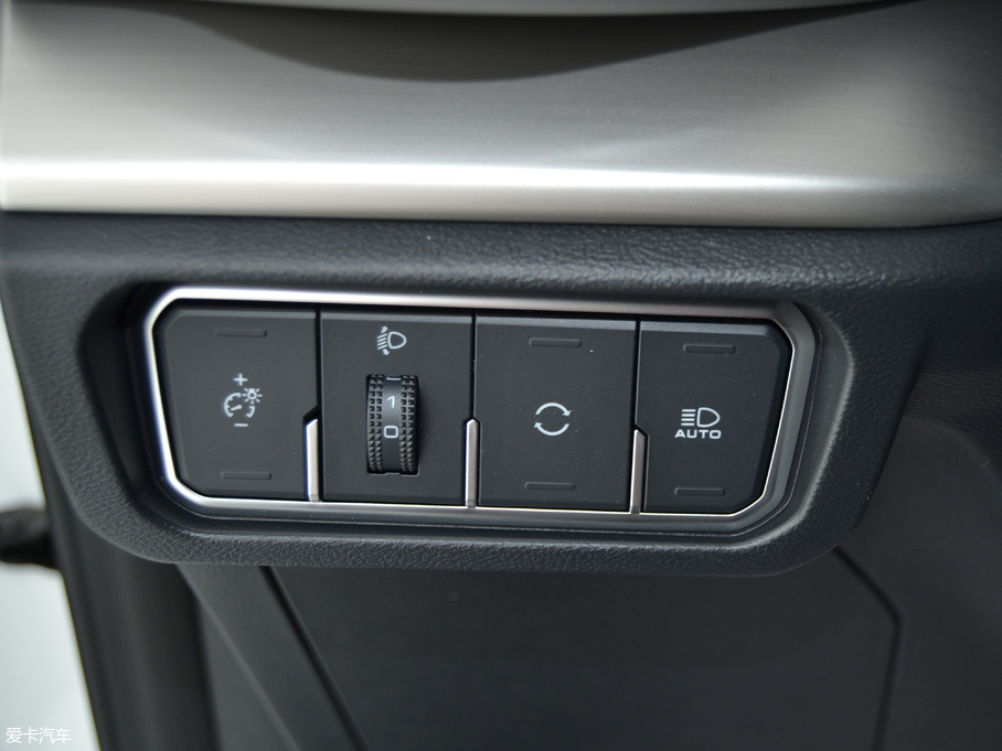 2018κ VV6 2.0T (q)Ş (gu)V